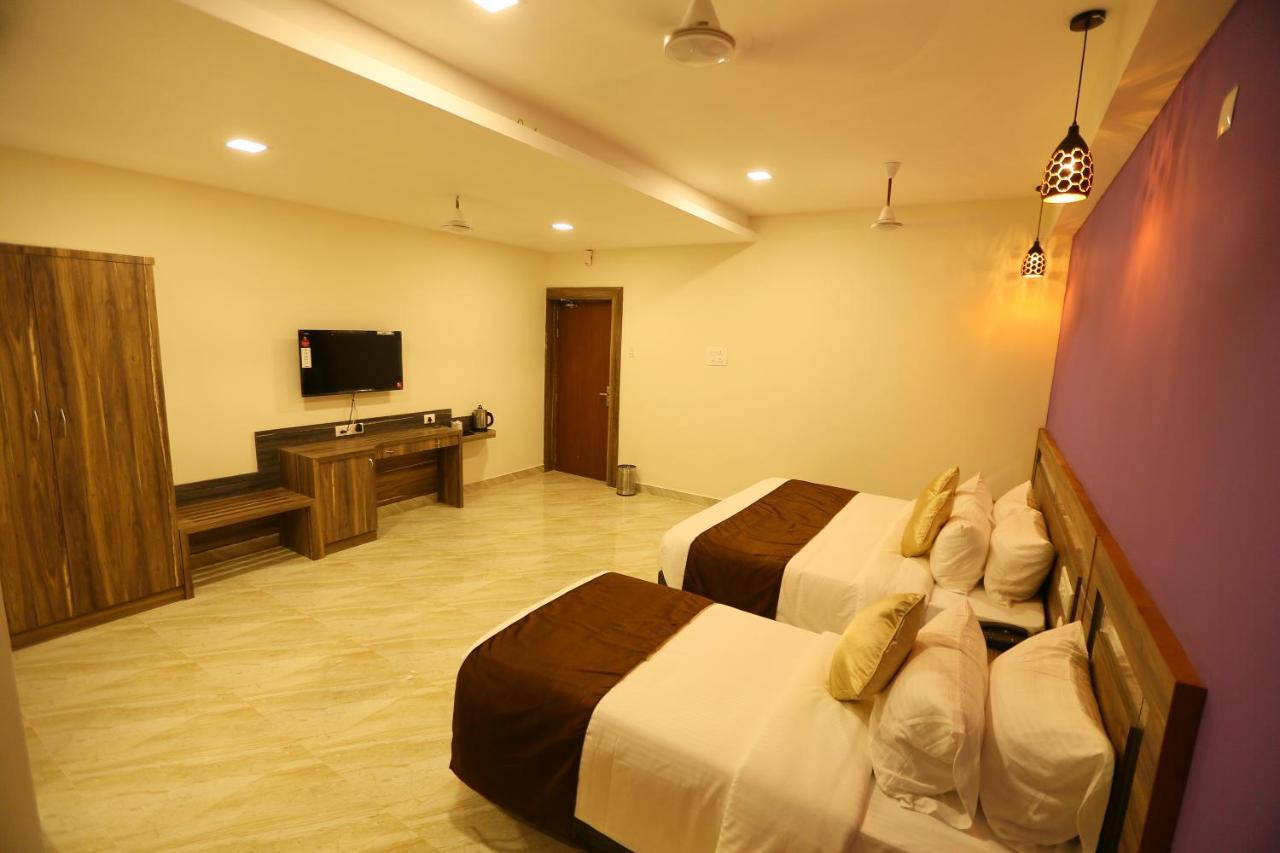 Mehar Inn Hotel Karaikudi Exterior foto